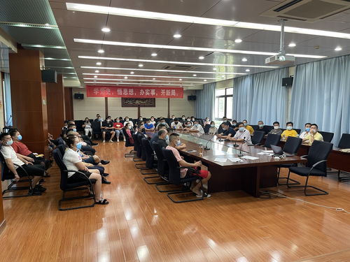 后勤處組織開展學校食堂食品安全操作規(guī)范專題培訓