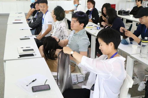 中國發(fā)制品行業(yè)假發(fā)技術(shù)修剪培訓(xùn)第二期于貴陽圓滿落幕，促進(jìn)行業(yè)技能提升與規(guī)范發(fā)展